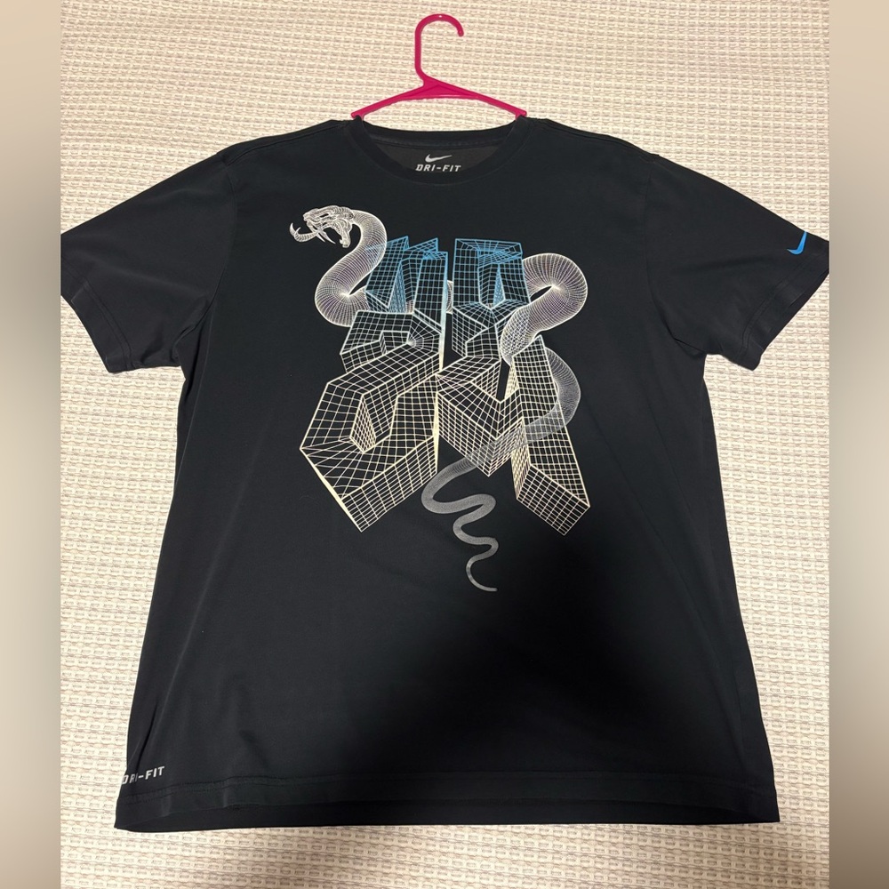 Nike Black Men's Kobe Graphic Shirt
